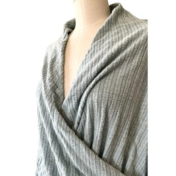 ❤️ Anthropologie x Maeve ‘Rafela Hacci’ Faux Wrap Sweater in Mint - Picture 5 of 11